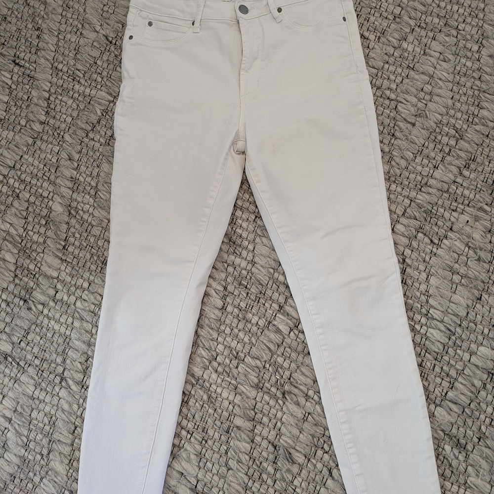 Articles Of Society White Skinny Jeans Sleek And Stretchy Fit